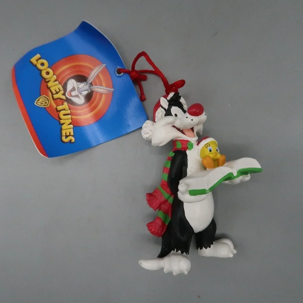 Sylvester Cat Bugs  Bunny Caroling Christmas Ornament Looney Tunes  Avon 1998